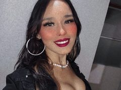 Molly_Start_ - female with brown hair webcam at ImLive