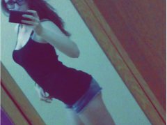 MoonYourLife - female with brown hair webcam at ImLive