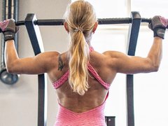 MuscleBarbiieX - blond female webcam at ImLive