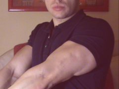 MuscleBrad - male webcam at ImLive
