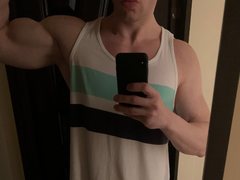 MuscleBrad - male webcam at ImLive