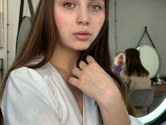 NancyBaby_ - female webcam at ImLive