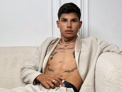 NedFollin - male webcam at LiveJasmin