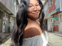 NicolFiire - female with black hair webcam at ImLive