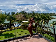 Nicole_Chanell from ImLive