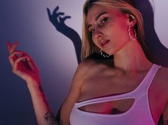 NicoleGingerr from ImLive