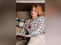NikolRedMilf - female with red hair webcam at ImLive