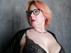 NikolRedMilf - female with red hair webcam at ImLive