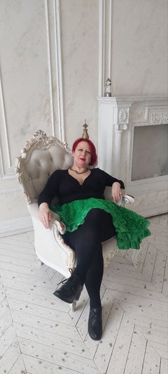 NikolRedMilf - female with red hair webcam at ImLive
