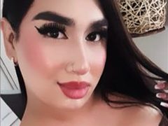 NinaStraus - shemale with black hair webcam at ImLive