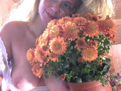 nimpha42 - blond female with  big tits webcam at ImLive