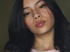 ninithsweett from ImLive