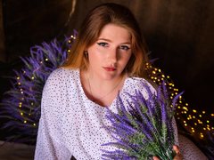 FoxOlesya - female with red hair webcam at LiveJasmin