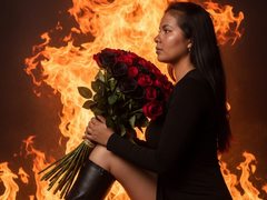 OliviaCarson - female with black hair webcam at ImLive