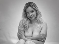 Olivia_Fox69 - female webcam at ImLive