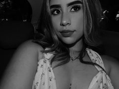 Olivia_Smith - female with red hair webcam at ImLive