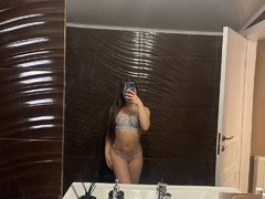 PaigePradoo - blond female with  small tits webcam at ImLive