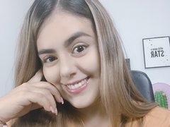 PamelaFI0RI - blond female with  big tits webcam at ImLive