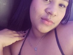 Pamelamckein407 - female with black hair and  big tits webcam at ImLive