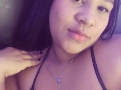 Pamelamckein407 - female with black hair and  big tits webcam at ImLive