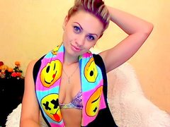 Paradaise4you - female with brown hair webcam at ImLive