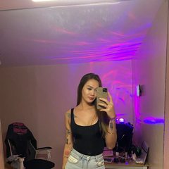 GoddessLunaTS - shemale with brown hair webcam at LiveJasmin