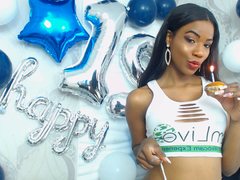 Paula_Cruz - female with black hair and  small tits webcam at ImLive