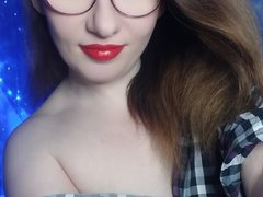 PaulinaQHot - female with brown hair and  small tits webcam at ImLive