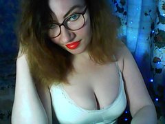 PaulinaQHot - female with brown hair and  small tits webcam at ImLive