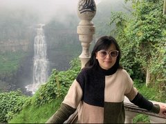 paulette655 - female with black hair and  small tits webcam at ImLive