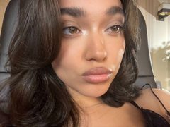 PixelPrinces1 - female with black hair webcam at ImLive