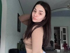 Polykrovka88255 - female with brown hair webcam at ImLive