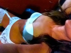 PreciousCoral - female with brown hair and  small tits webcam at ImLive