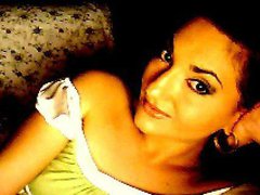 PreciousCoral - female with brown hair and  small tits webcam at ImLive