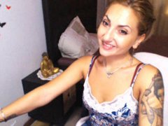 PreciousCoral - female with brown hair and  small tits webcam at ImLive