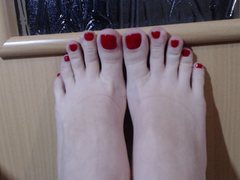 PrettyAnna4u - female with brown hair and  small tits webcam at ImLive