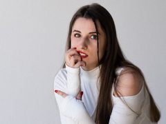 PumpkinSpicy - female with brown hair webcam at ImLive