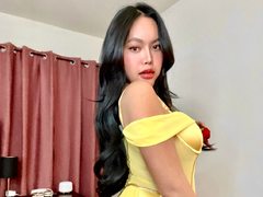 PussyJuliaYumyum69 from ImLive