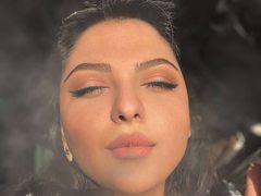 QueenMandy - female with brown hair webcam at ImLive