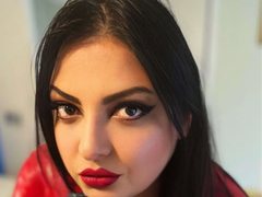 QueenMandy - female with brown hair webcam at ImLive