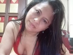 QueenSalomme - female with black hair and  big tits webcam at ImLive