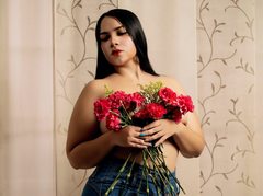 QueenSofia - female with black hair webcam at ImLive