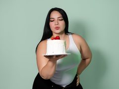 QueenSofia - female with black hair webcam at ImLive