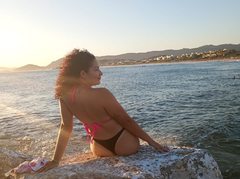 raffa27 - female with brown hair and  small tits webcam at ImLive