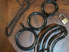 ravenleigh - female with brown hair webcam at ImLive