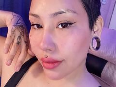 RebbekaBhons - female with black hair and  big tits webcam at LiveJasmin