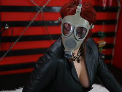 SweetAlanna - female with red hair and  big tits webcam at LiveJasmin