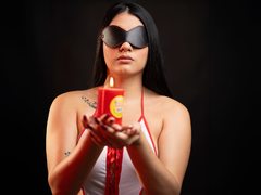 RouseCamila - female with black hair and  big tits webcam at ImLive