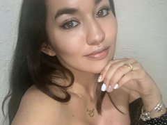 RoxxanaLovelySexxy - blond female with  big tits webcam at ImLive