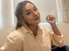 RoxxanaLovelySexxy - blond female with  big tits webcam at ImLive